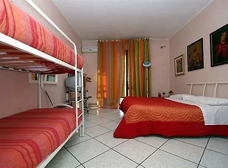 Sigismondo Castromediano Nocleg ze śniadaniem 2*