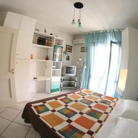 Sigismondo Castromediano 2* Lecce